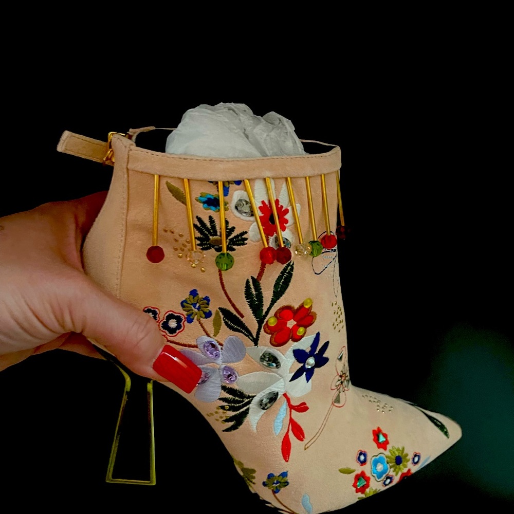Kat Maconie nuevos y originales